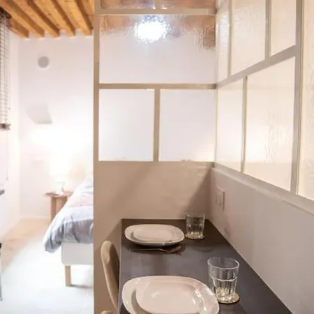 Sainte Helene - Lovely High Class Lyon